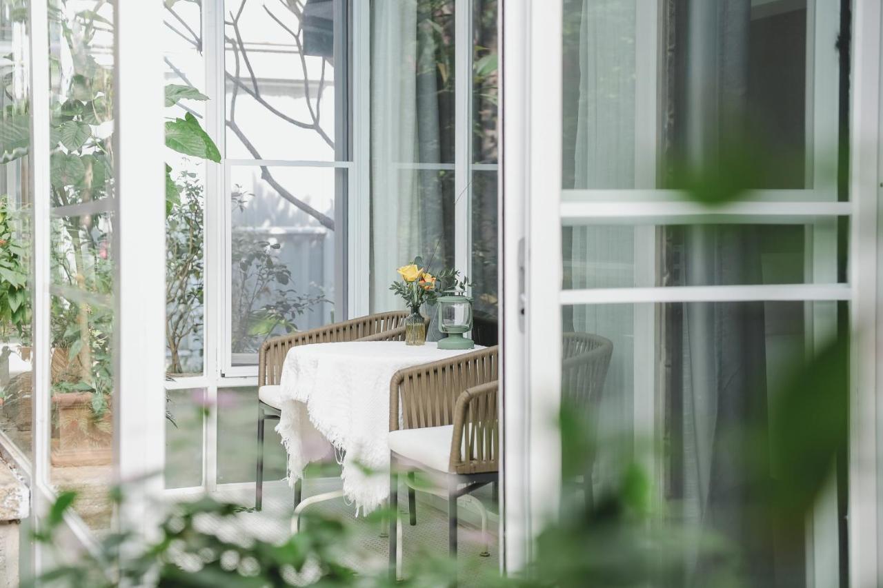 Shenzhen No'6 Garden Villa --French Window With Garden View,Close To Sea World &Shekou Ferry Port &K11 Ecoast &Subway Nearby ,Offer Western Food And Coffee &English Speaking With Tour Services Kültér fotó