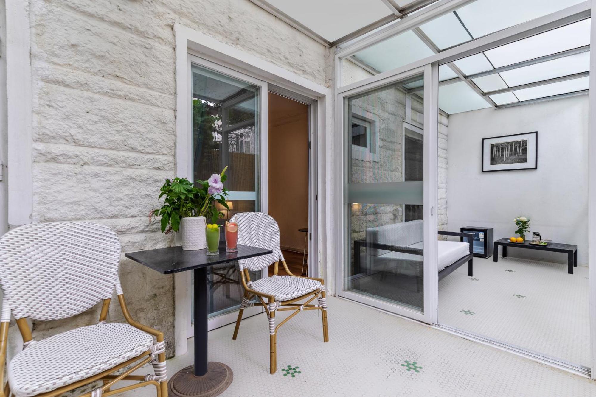 Shenzhen No'6 Garden Villa --French Window With Garden View,Close To Sea World &Shekou Ferry Port &K11 Ecoast &Subway Nearby ,Offer Western Food And Coffee &English Speaking With Tour Services Kültér fotó