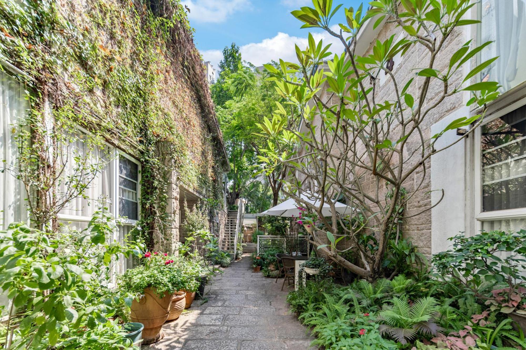 Shenzhen No'6 Garden Villa --French Window With Garden View,Close To Sea World &Shekou Ferry Port &K11 Ecoast &Subway Nearby ,Offer Western Food And Coffee &English Speaking With Tour Services Kültér fotó