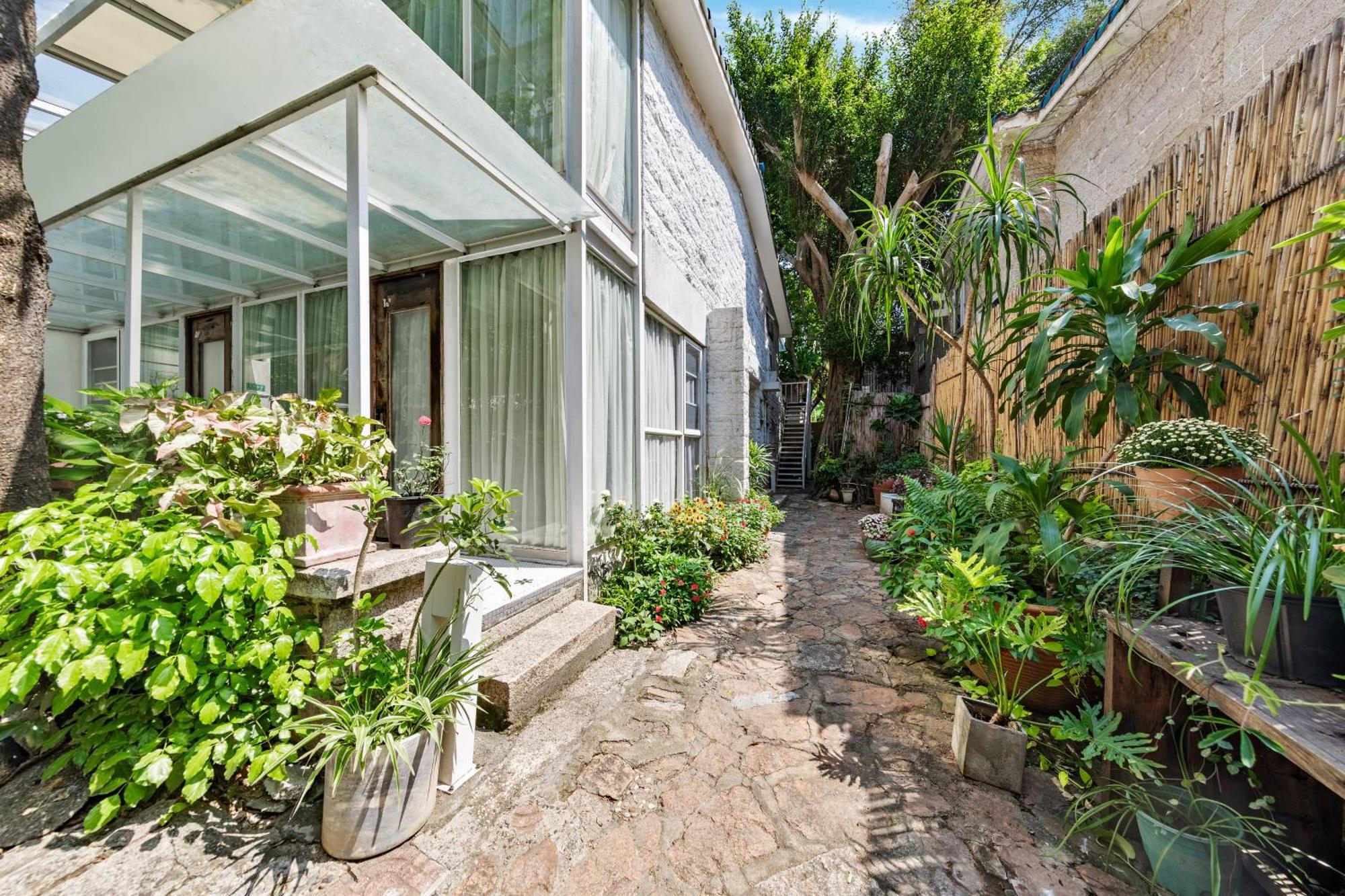 Shenzhen No'6 Garden Villa --French Window With Garden View,Close To Sea World &Shekou Ferry Port &K11 Ecoast &Subway Nearby ,Offer Western Food And Coffee &English Speaking With Tour Services Kültér fotó