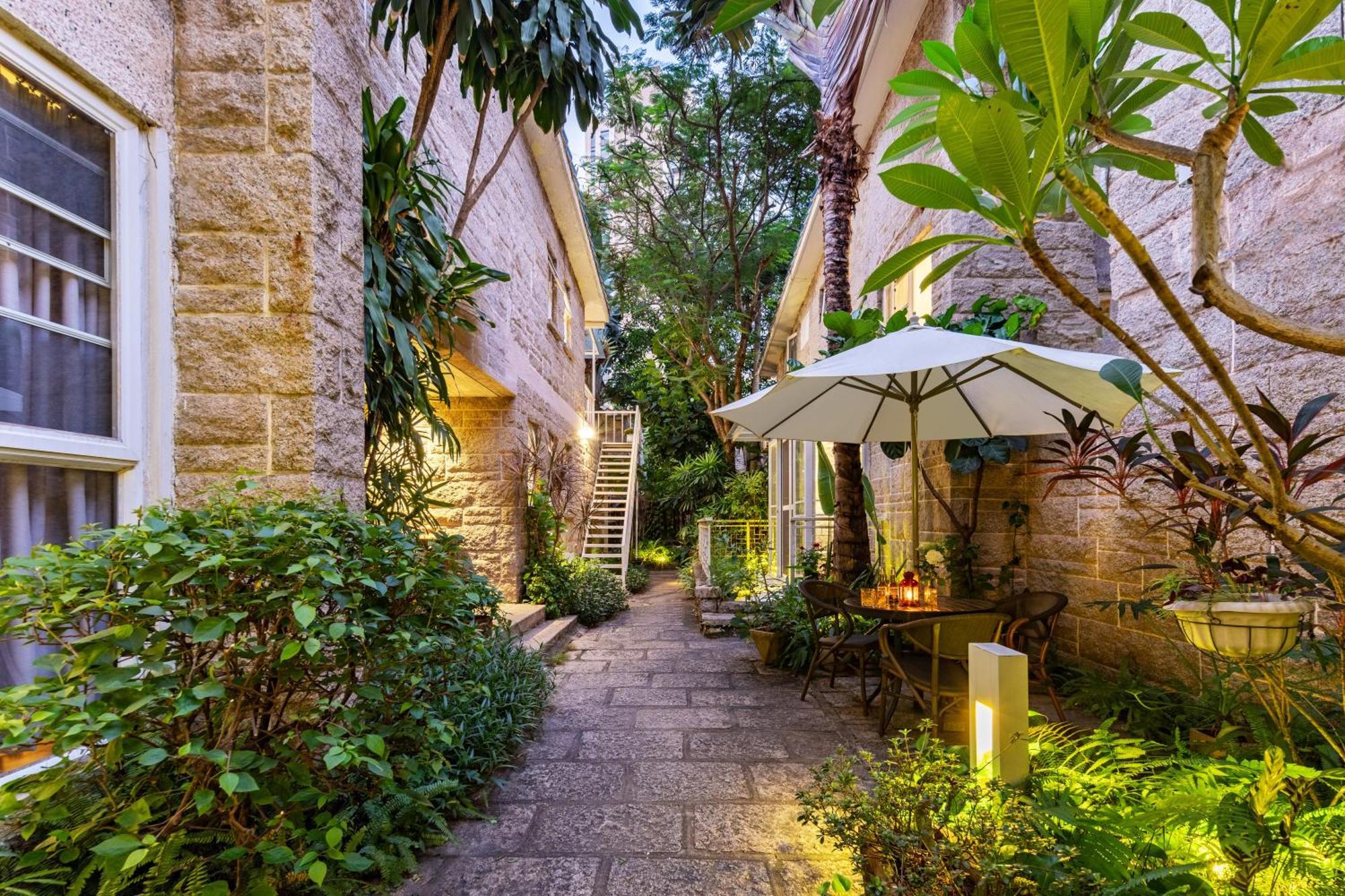 Shenzhen No'6 Garden Villa --French Window With Garden View,Close To Sea World &Shekou Ferry Port &K11 Ecoast &Subway Nearby ,Offer Western Food And Coffee &English Speaking With Tour Services Kültér fotó